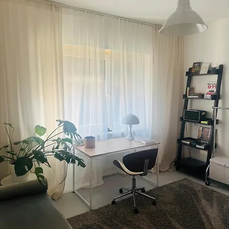 Rozsi Cozy West * Stuttgart
