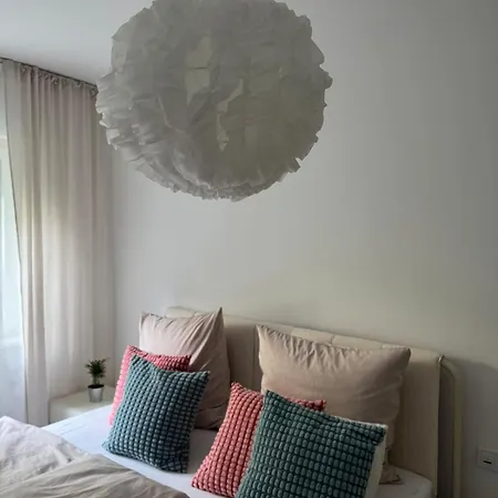 Appartement Rozsi Cozy West *